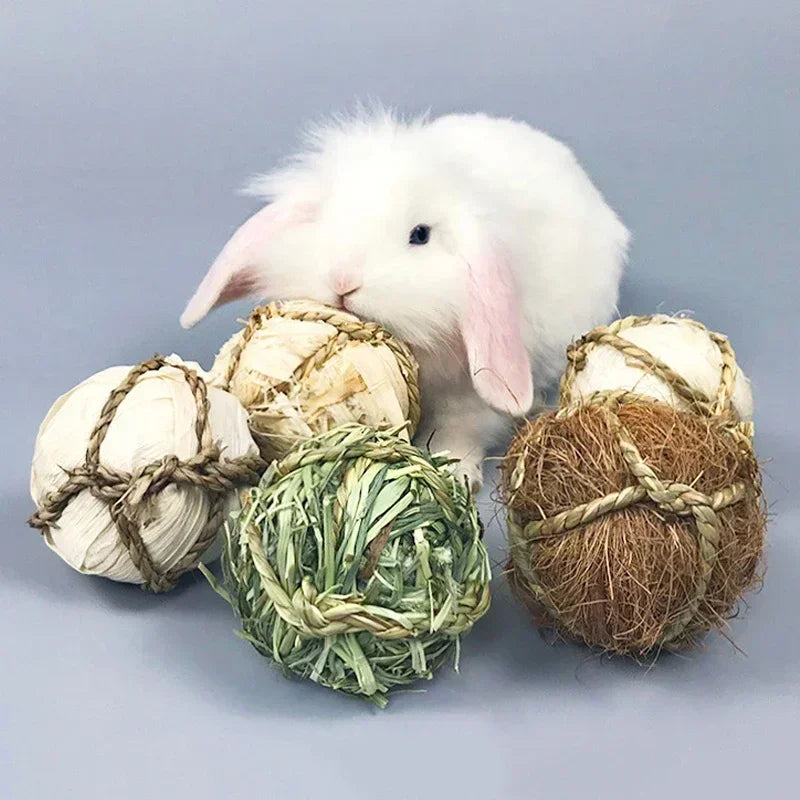 7CM Chewing Braided Ball Hamster Guinea Pig Rabbit  Small Animal Play Pet Interactive Chew Toy Natural Grass Ball